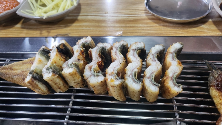 동강숯불민물장어 이미지