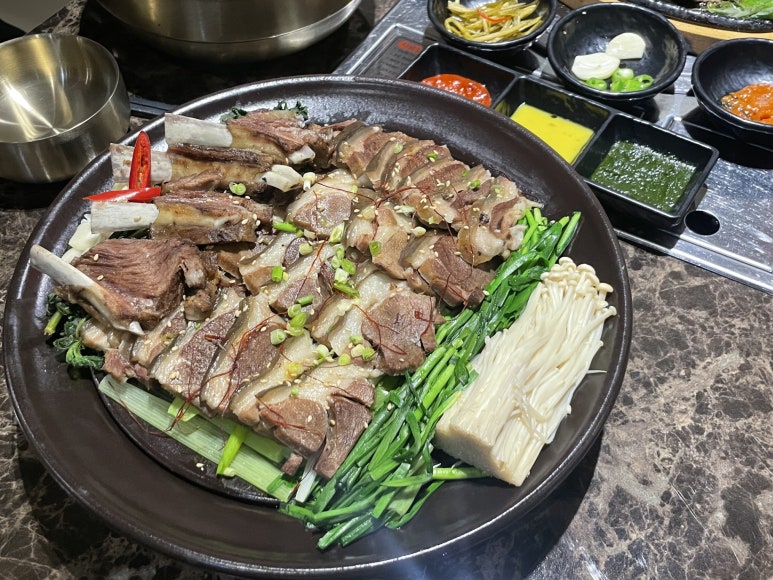 염소뜨락 이미지