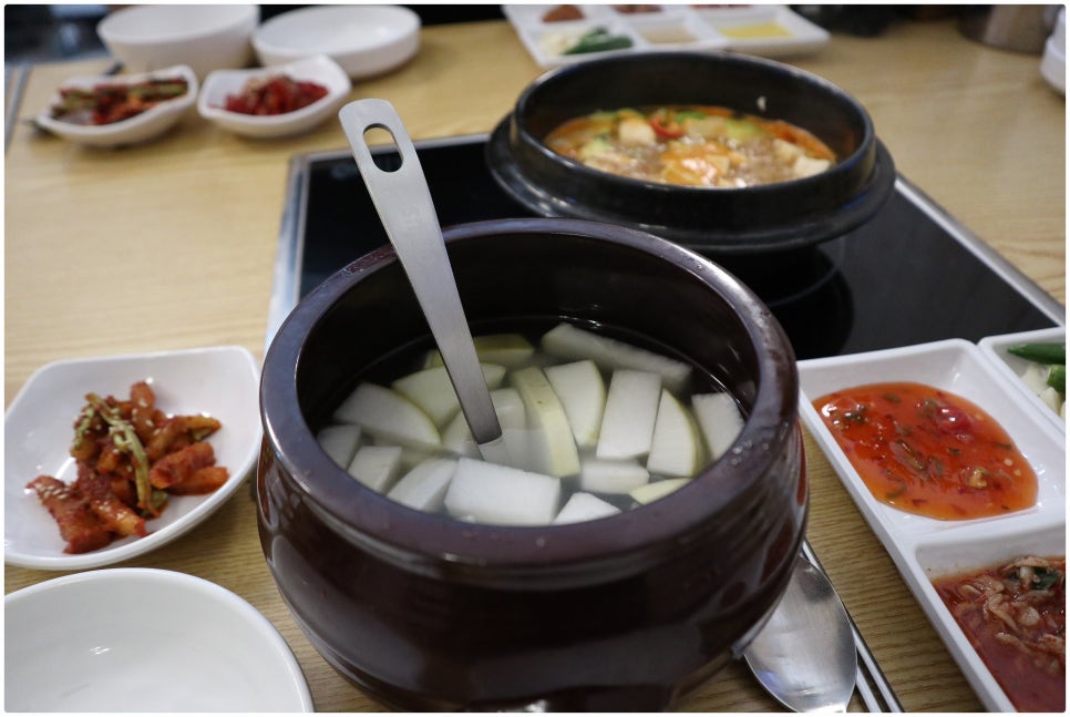 돌담족발 이미지
