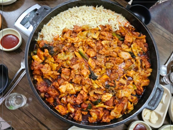 본가집춘천닭갈비 이미지