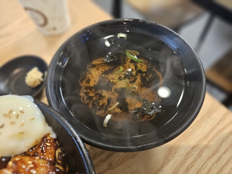 The덮밥집 사진 6