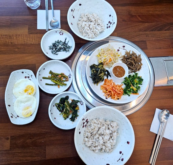 수락샘골보리밥 이미지