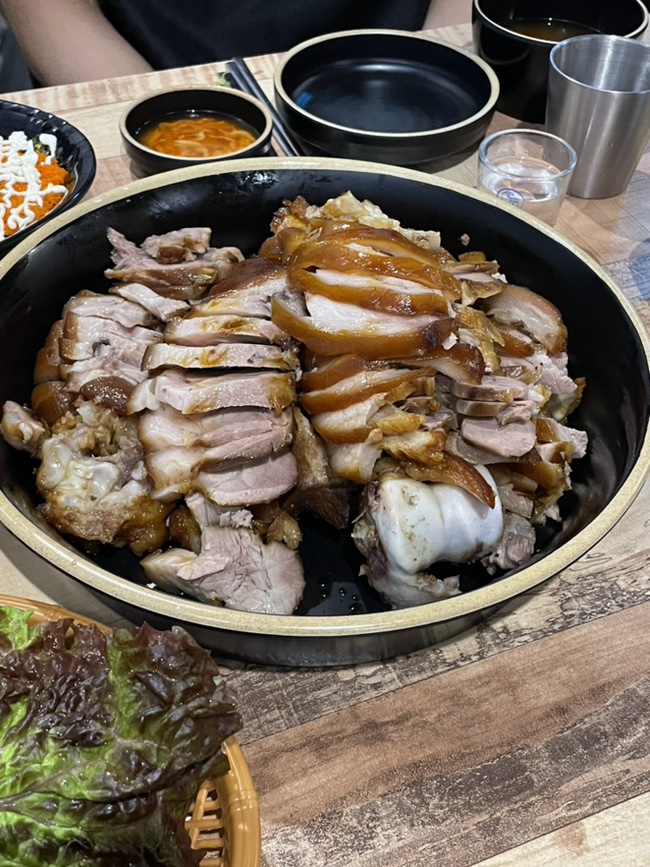 윤족발 이미지