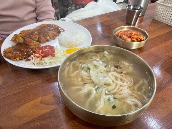 옛날밀국수 이미지