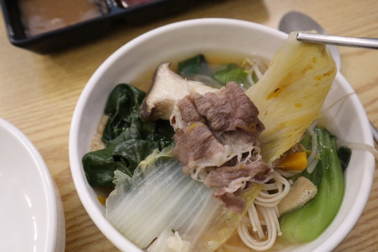 돌담족발 이미지