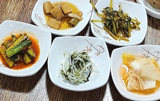 삼백년누룽지백숙 이미지
