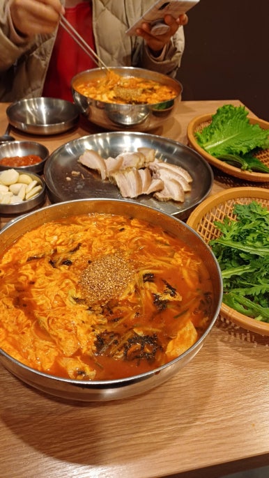 두레정얼큰한칼국수 이미지