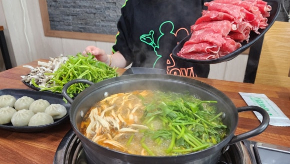 얼큰이손칼국수 이미지