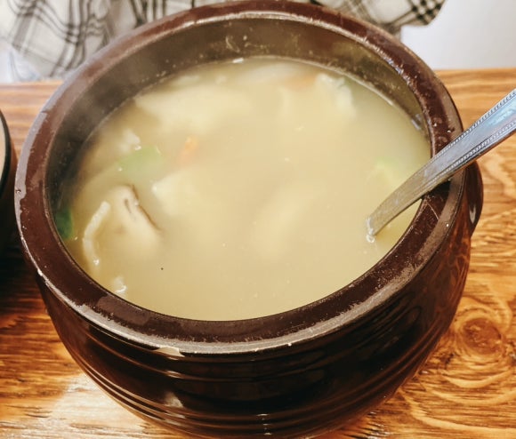 비오는항아리손수제비 이미지