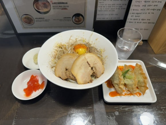 멘초 이미지
