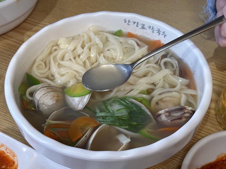 한강로칼국수 이미지