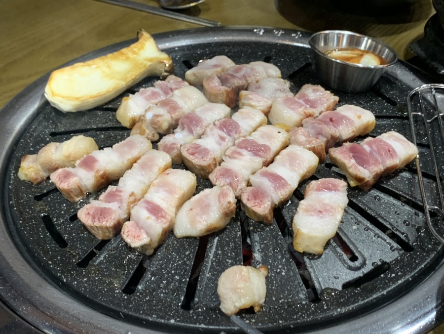 월등한고기쟁이 중산점 이미지