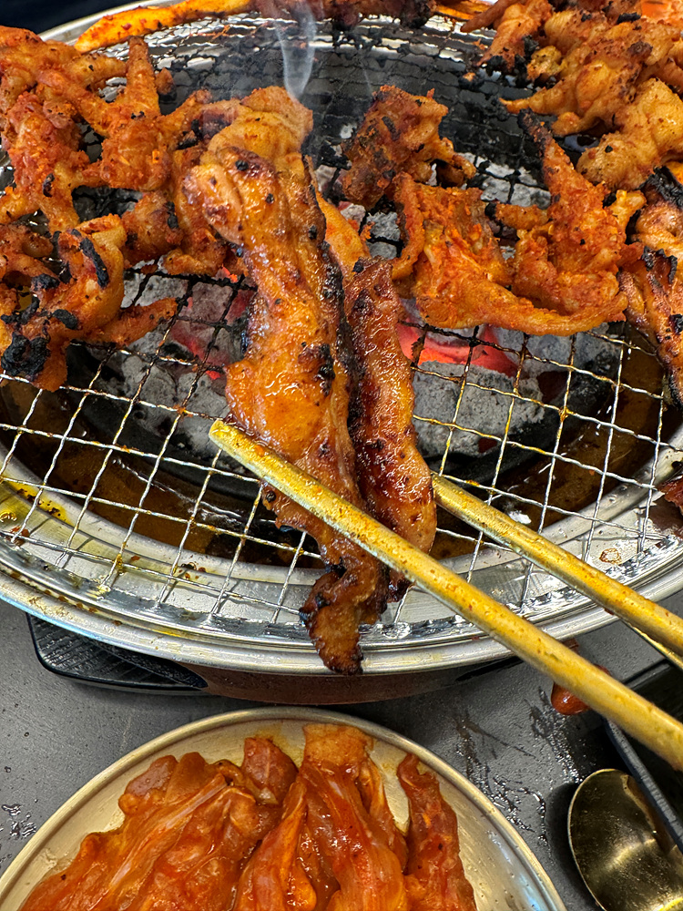 유박사숯불닭갈비 이미지