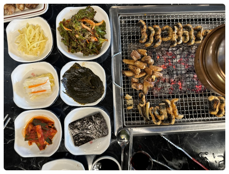 산꼼장어민물장어 이미지