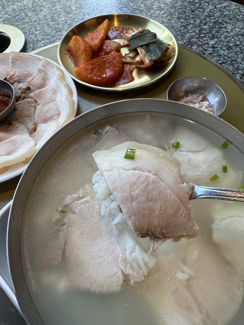 강변삼겹살 이미지
