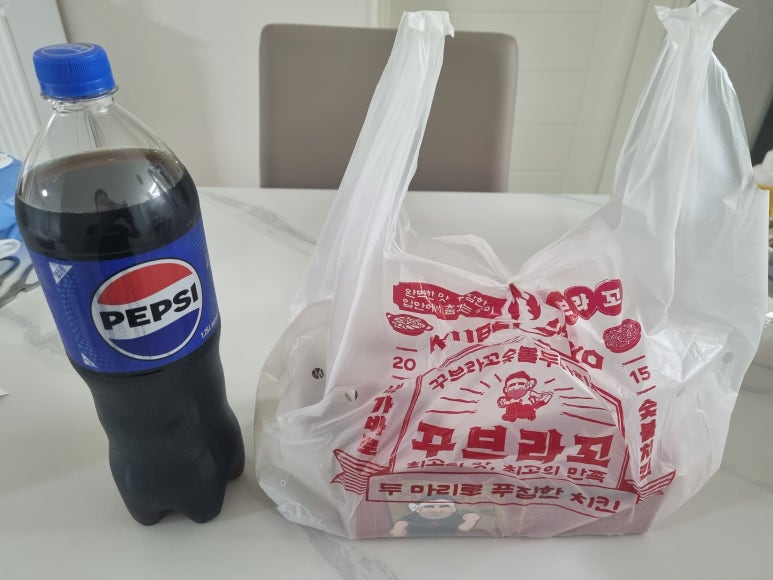 꾸브라꼬숯불치킨화성 이미지