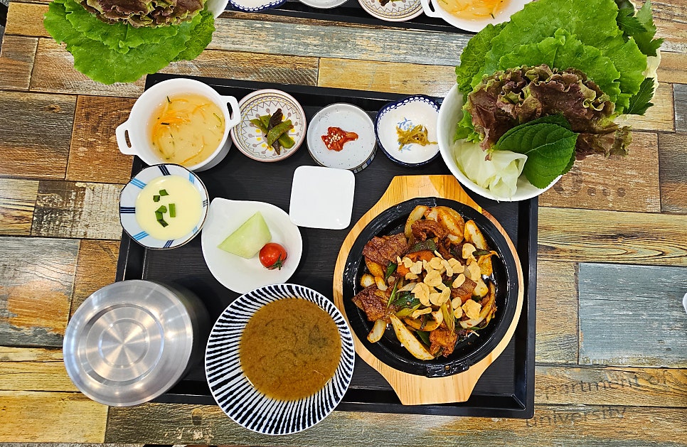 새벽녘곳간 이미지