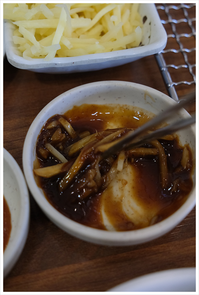 황금민물장어 이미지
