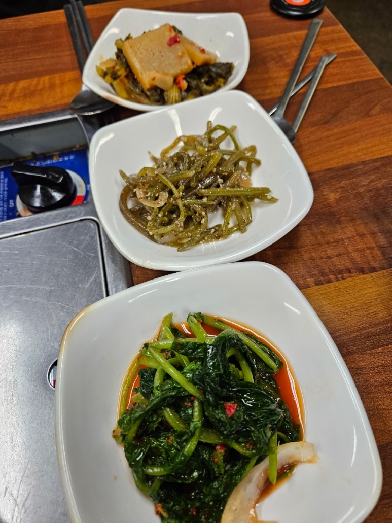 고향집흑염소 이미지