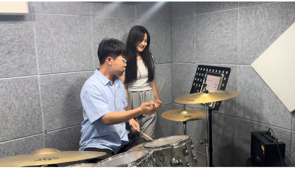 제이제이뮤직 이미지