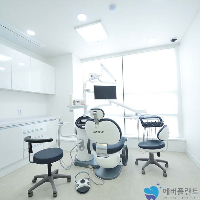 에버플란트치과의원 이미지