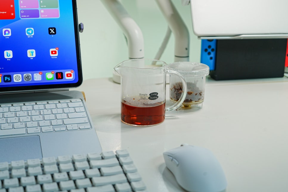 맥파이앤타이거 티머그 & 논카페인 잎차 세트: 감각적인 선물로 일상에 여유를 더하는 티머그 세트 이미지 15