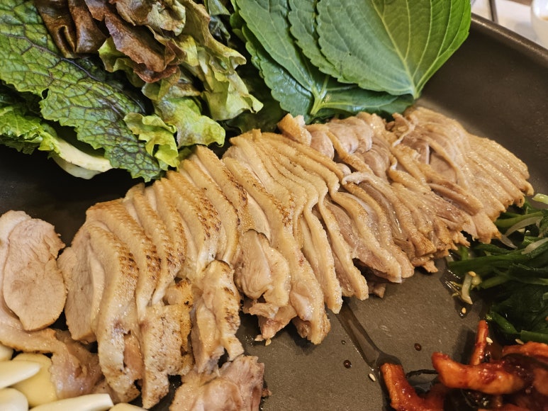 욱이수육 이미지