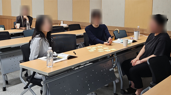 윤커뮤니케이션 이미지