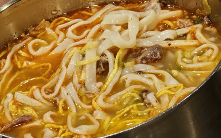 평이담백뼈칼국수철원점 이미지