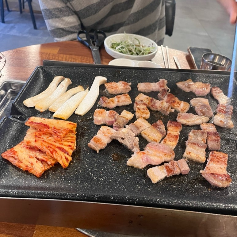 옛고향자연돌구이 이미지