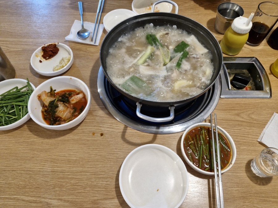 인하 닭한마리 이미지