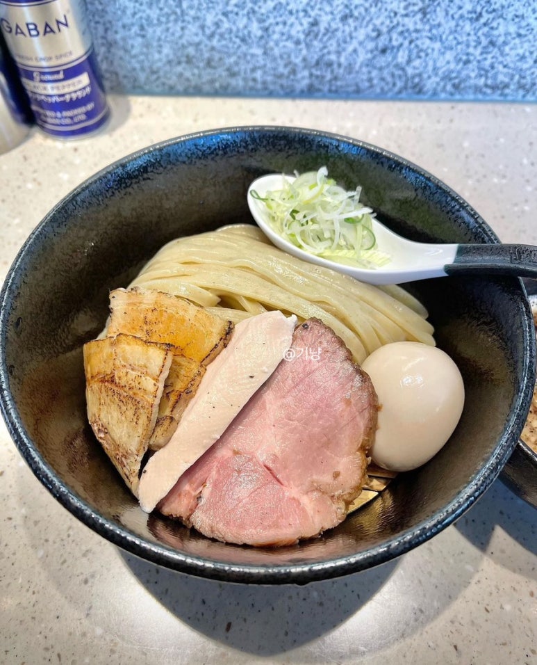 윤멘 이미지