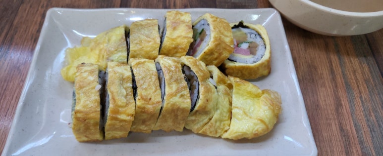 계란김밥 이미지