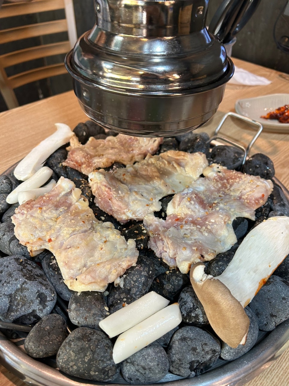 돌숯불갈비식당 이미지