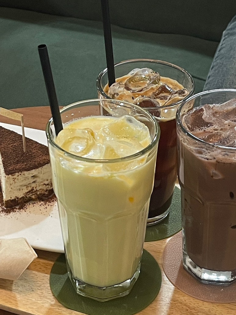 카페모서리 이미지