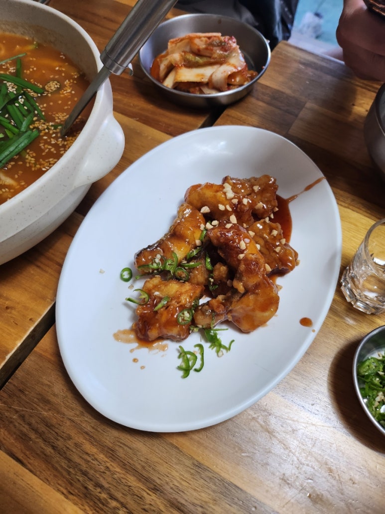 비오네손칼국수 이미지