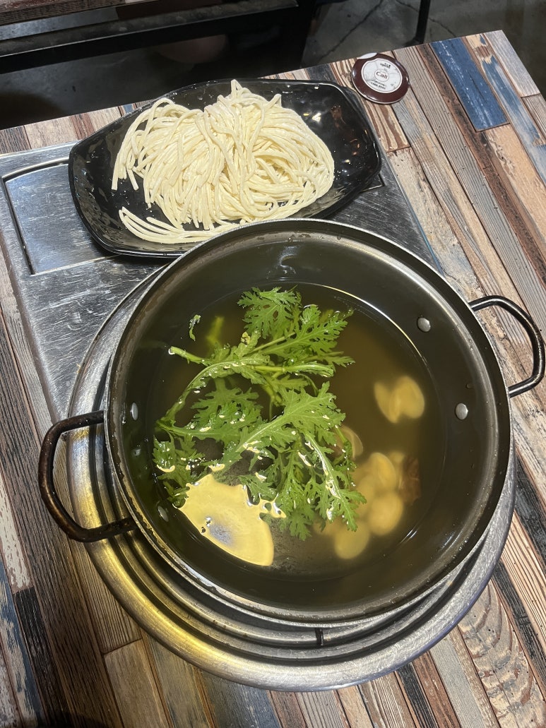 와라칼국수와족발 이미지