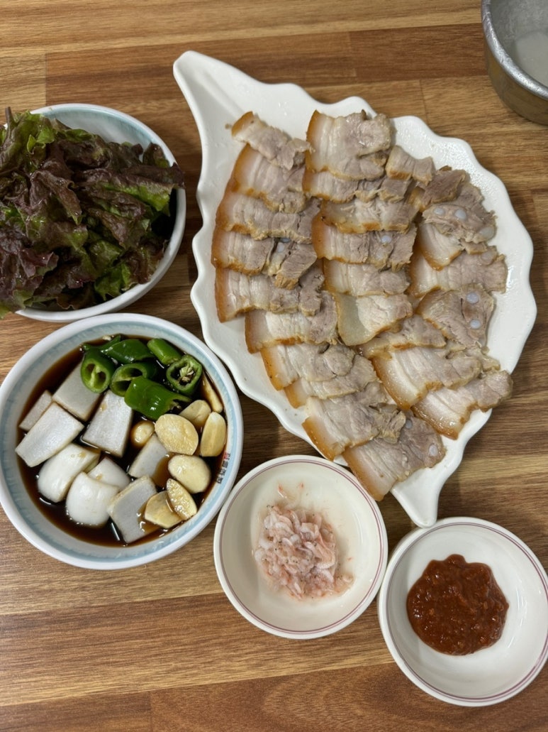 민속칼국수 이미지