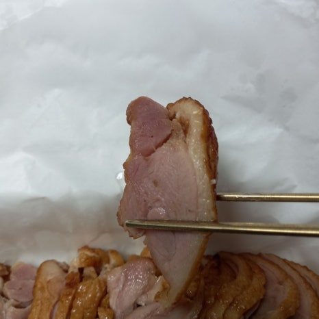 황금 오리 숯불바베큐 이미지