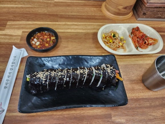신충무김밥 이미지