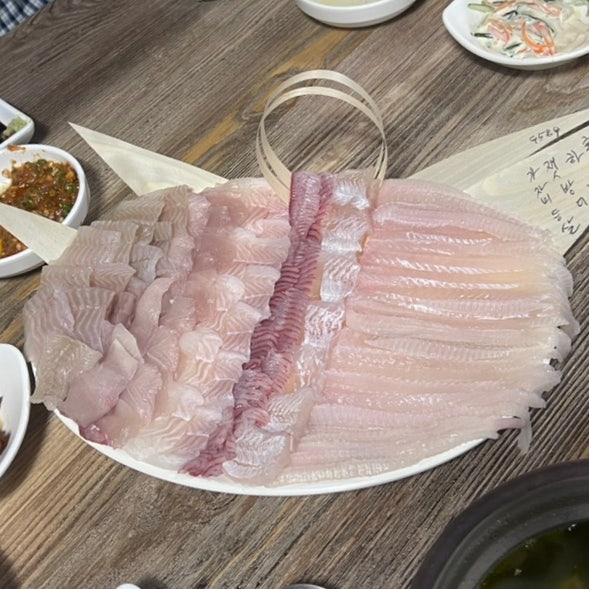 새총횟집 이미지