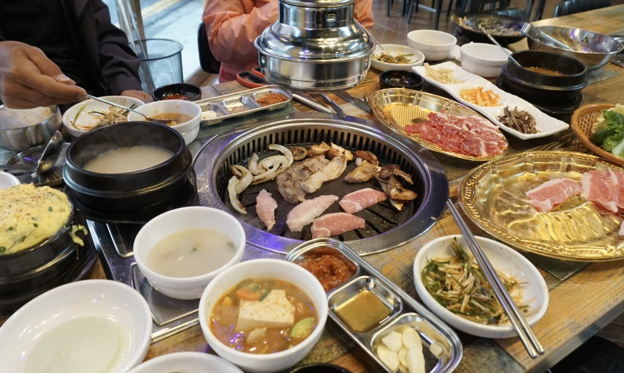 육타작 이미지