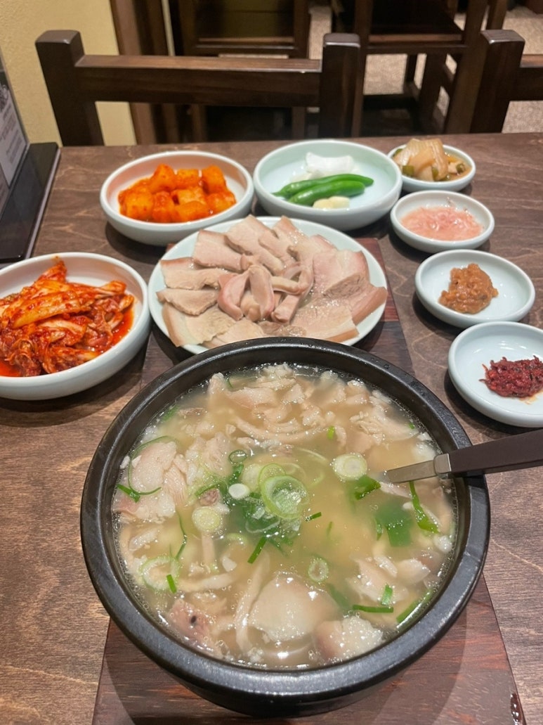 진국돼지국밥 이미지