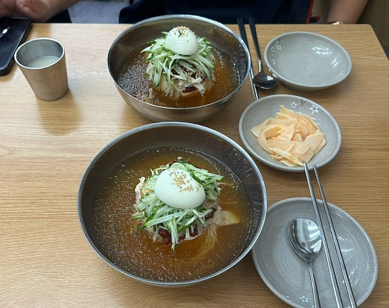 진역밀면 이미지