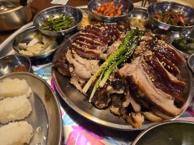 완미족발 이미지
