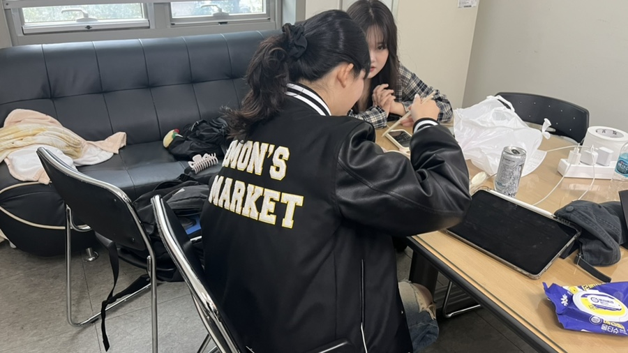 네일드레 이미지