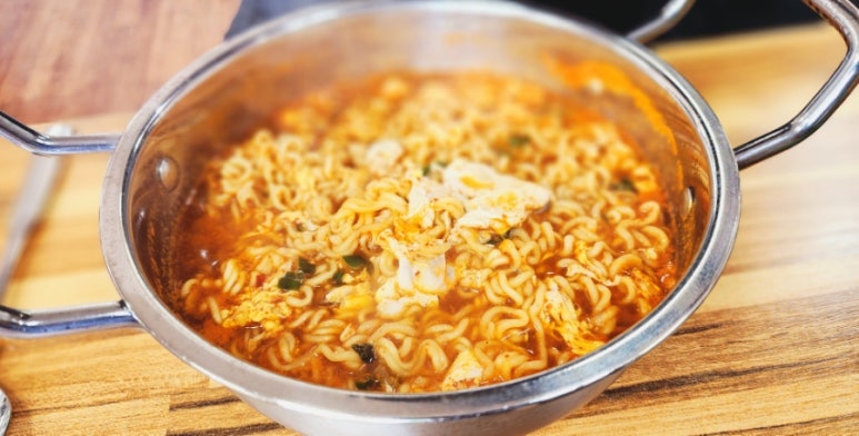 공릉동원조멸치국수김밥 이미지