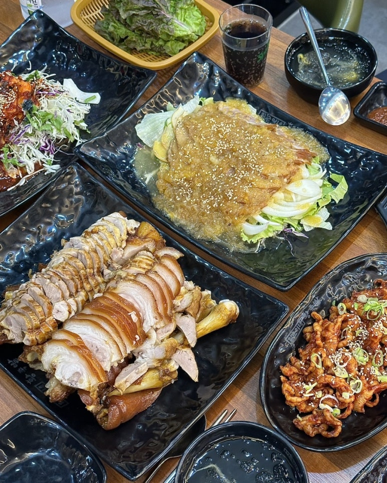 일순이네왕족발 이미지