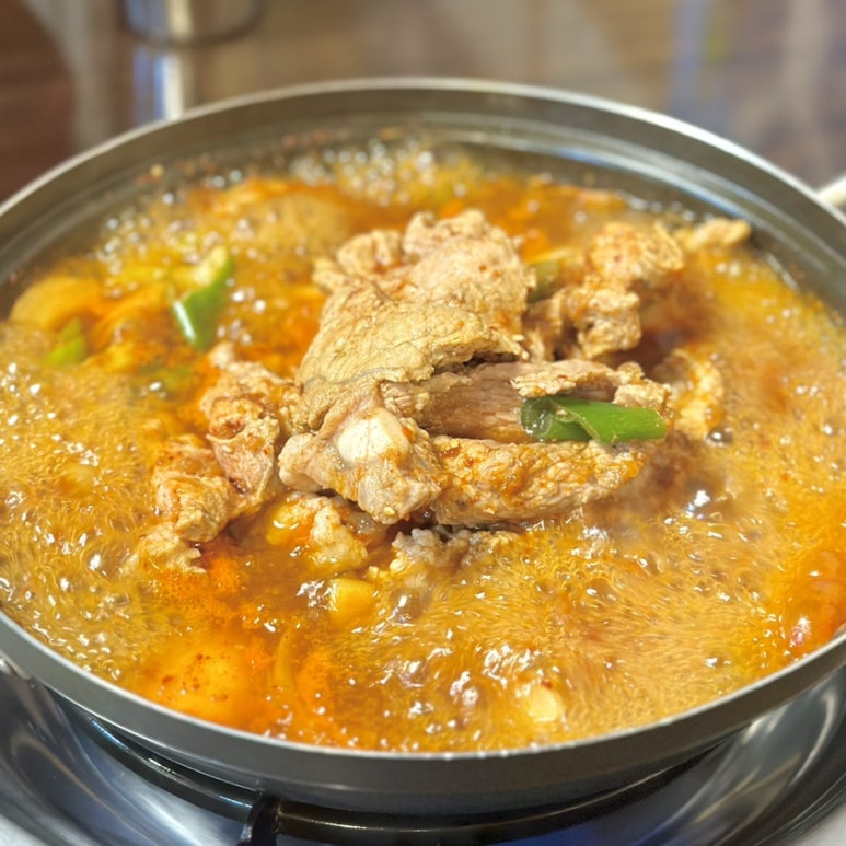시집안간돼지 이미지
