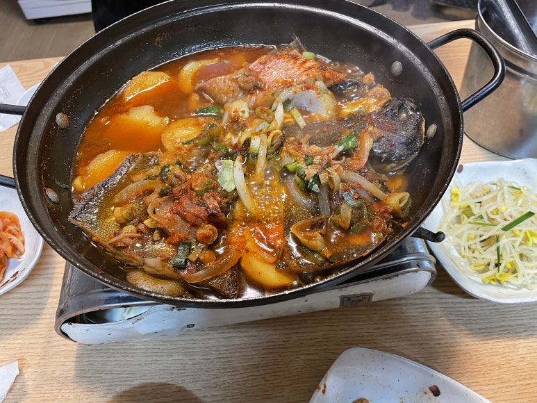 생생홍게소고기해장국 이미지
